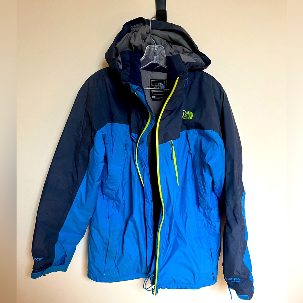Men’s medium north face ski jacket